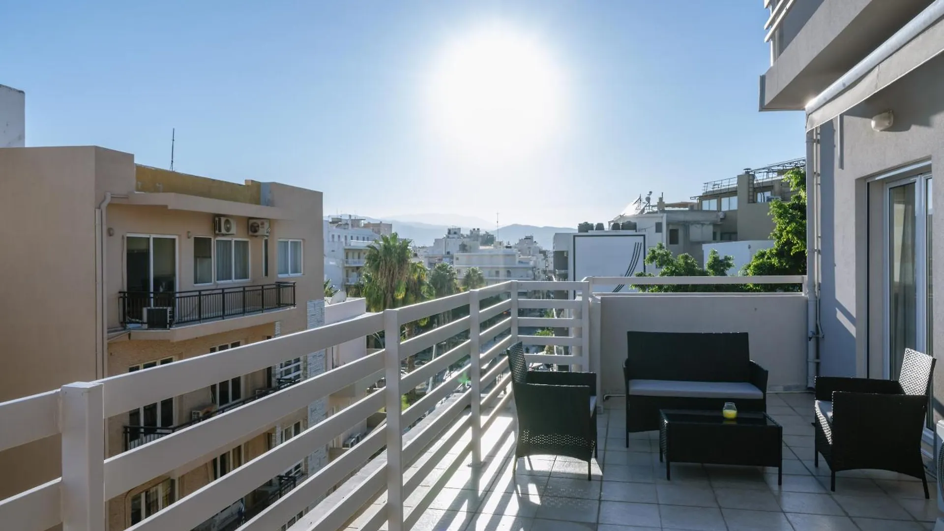 Cityview 1 Fully Equipped Apt By Hospi Heraklion  0*, Heraklion (Crete)